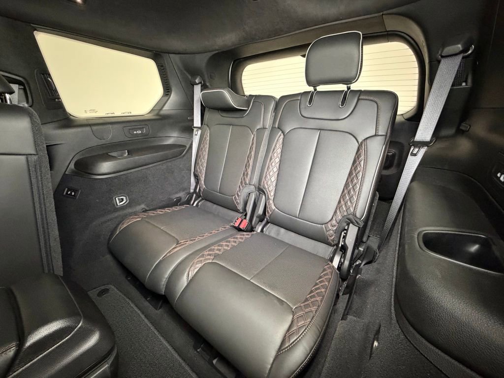 Used 2024 Jeep Grand Cherokee L Summit AWD/4WD image 7