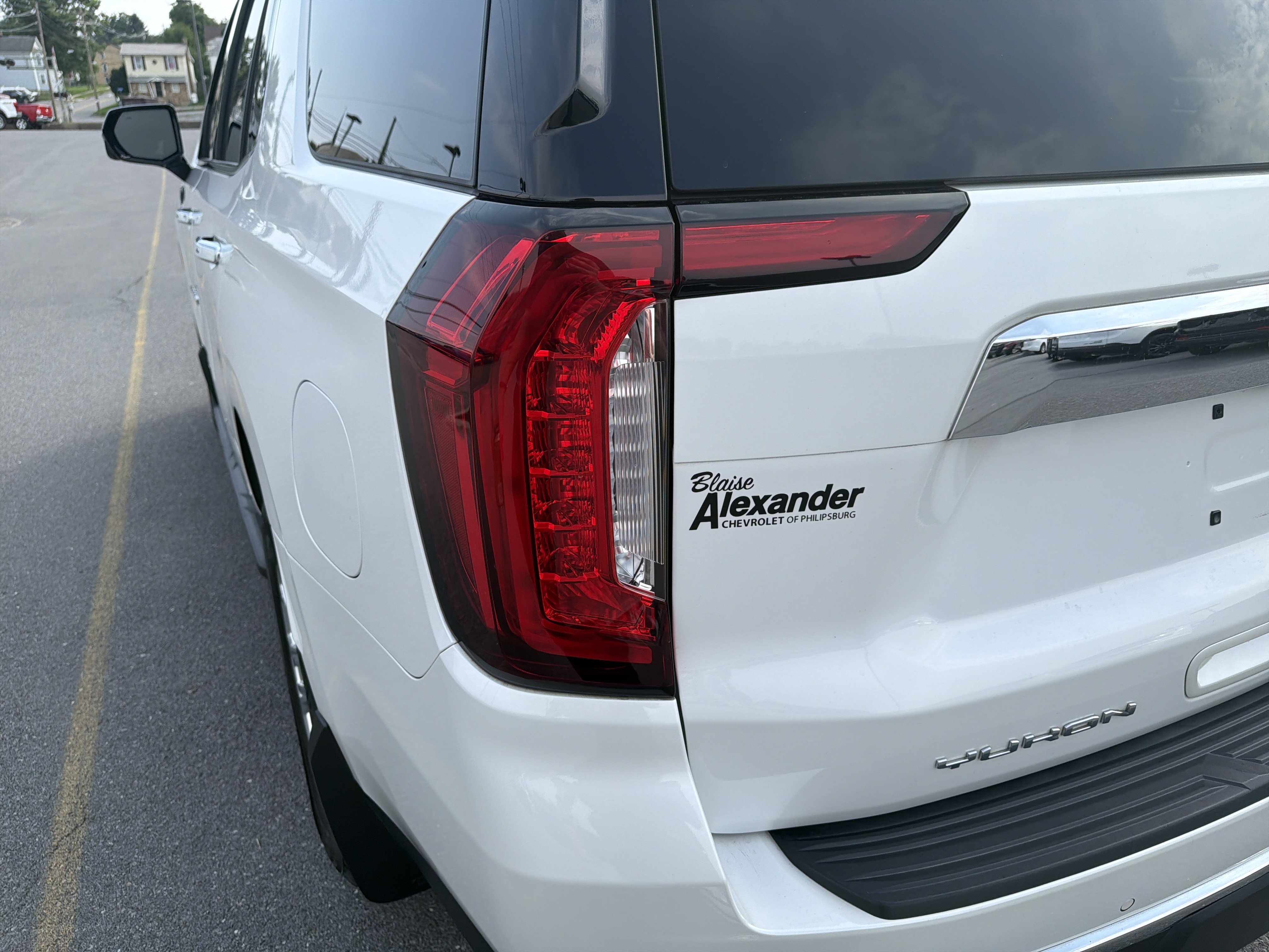 Used 2021 GMC Yukon SLT w/ SLT Premium Package AWD/4WD image 18