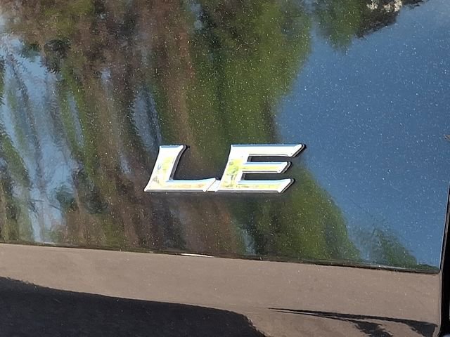 Used 2025 Toyota Sienna LE image 33