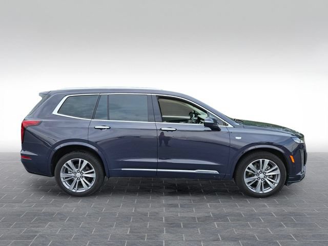 Used 2024 Cadillac XT6 Premium Luxury w/ Technology Package AWD/4WD image 4