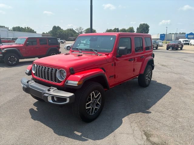 Used 2025 Jeep Wrangler Unlimited Sahara AWD/4WD image 2