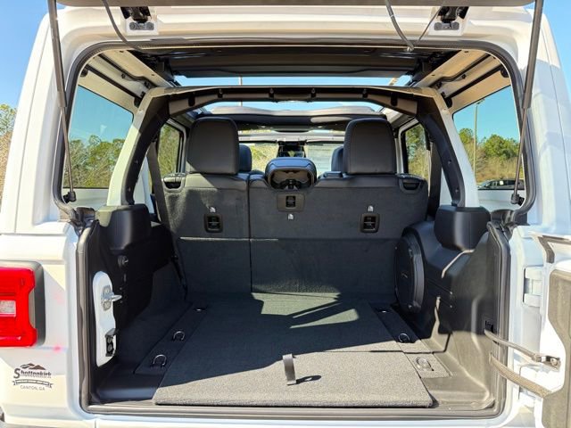 New 2026 Jeep Wrangler Sahara image 33