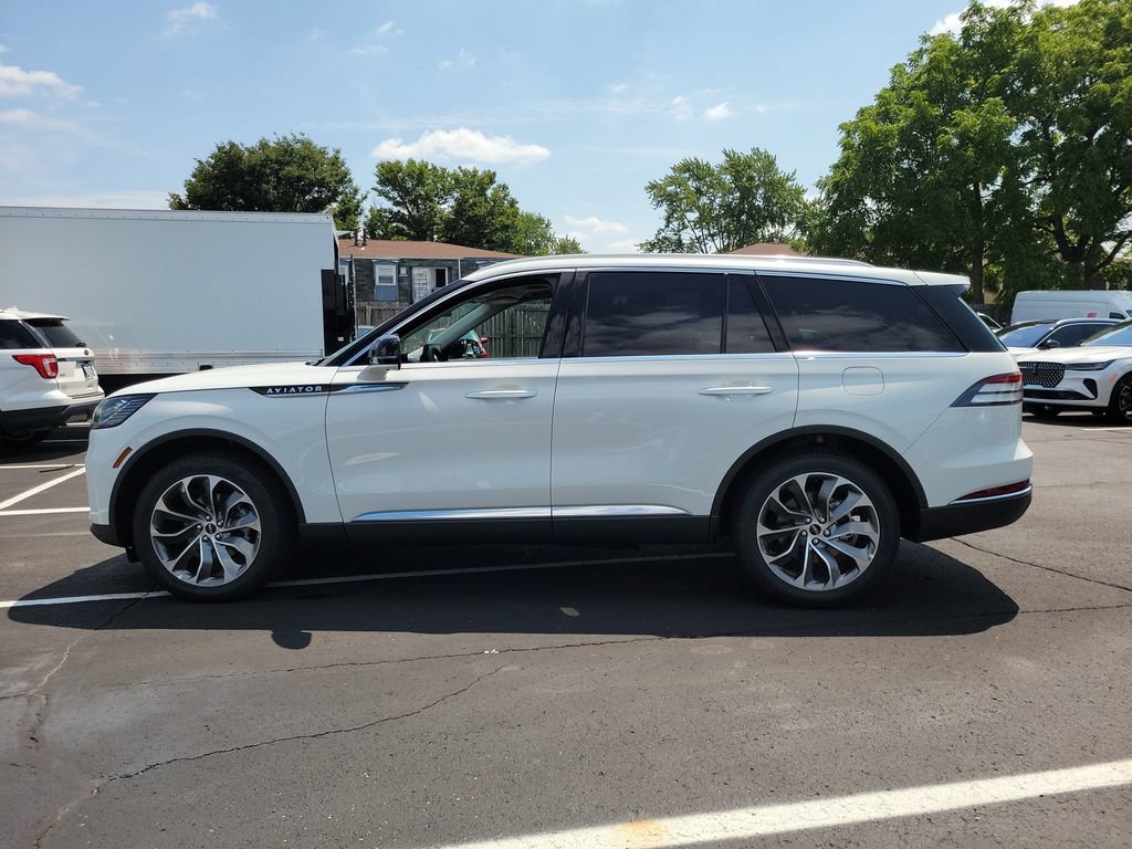New 2026 Lincoln Aviator AWD image 7