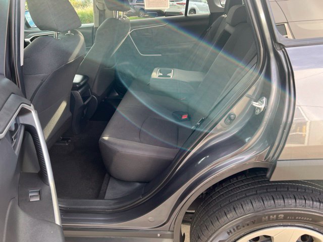 Used 2019 Toyota RAV4 LE w/ All Weather Liner Package AWD/4WD image 27