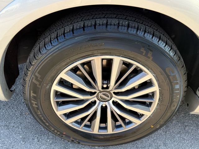 Used 2024 Nissan Armada SL w/ Captain's Chairs Package image 20