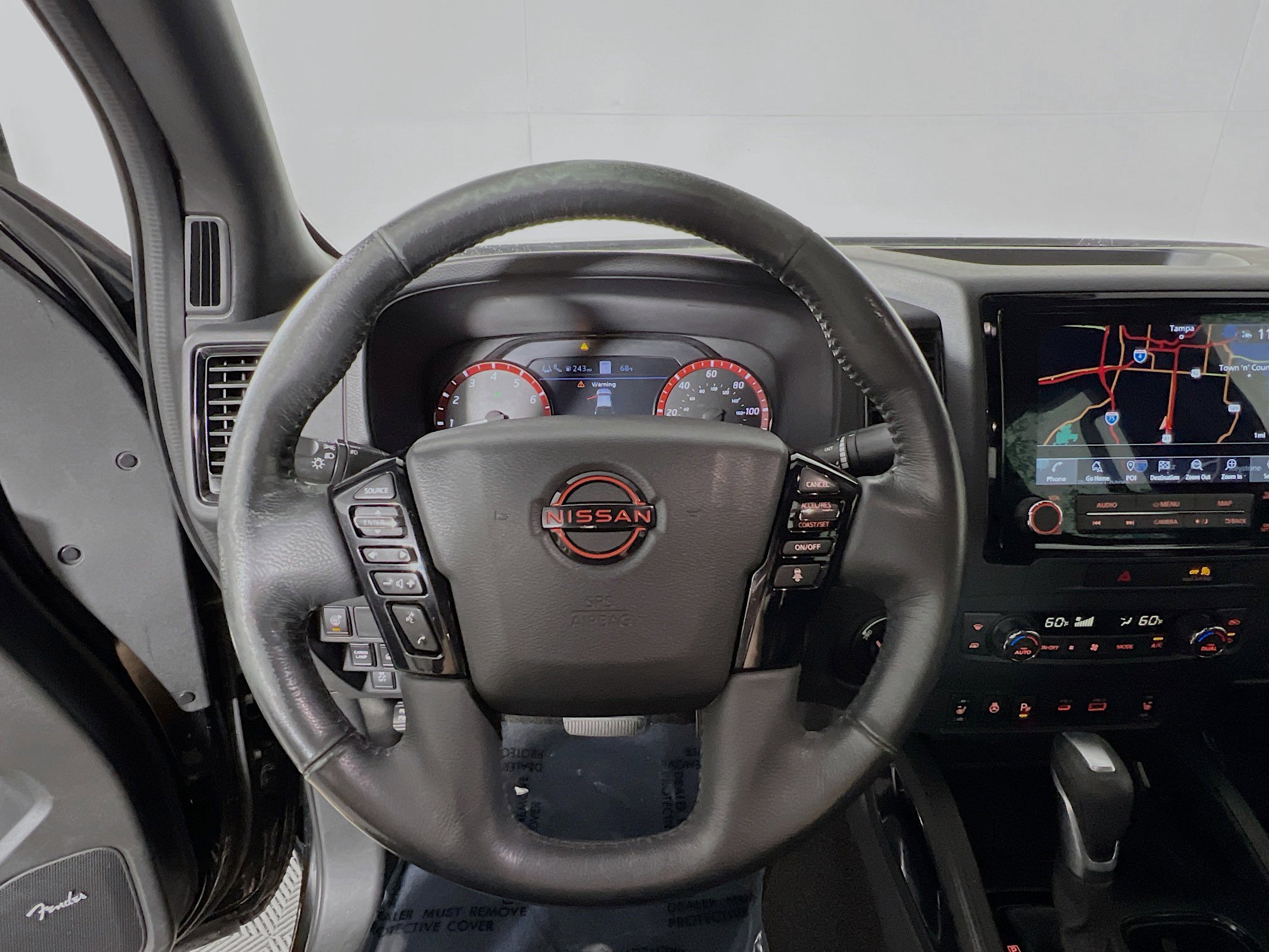 Used 2022 Nissan Frontier PRO-4X w/ Pro-4X Premium Package image 18