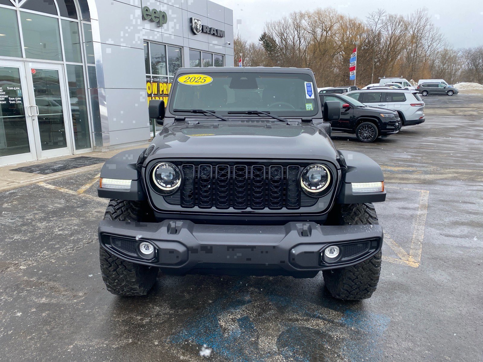 Used 2025 Jeep Wrangler Willys image 8