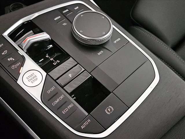 Used 2024 BMW 330i xDrive Sedan w/ M Sport Package AWD/4WD image 13