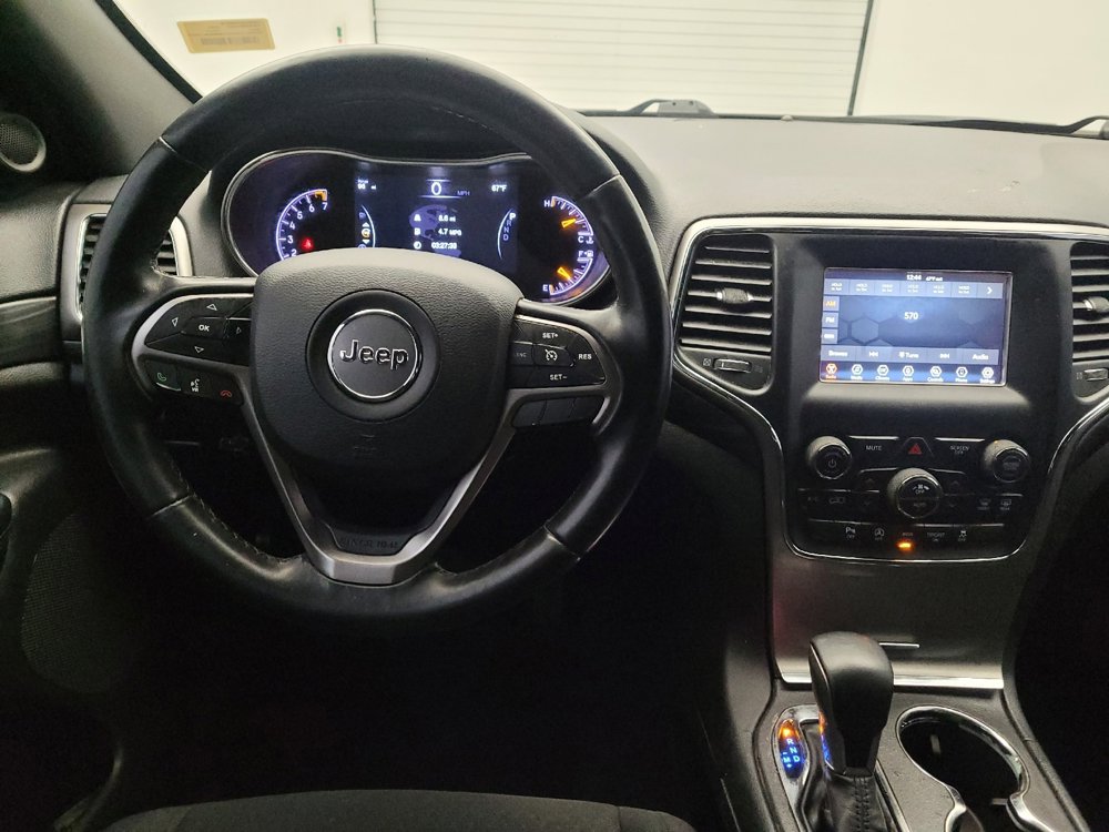 Used 2021 Jeep Grand Cherokee Laredo image 22