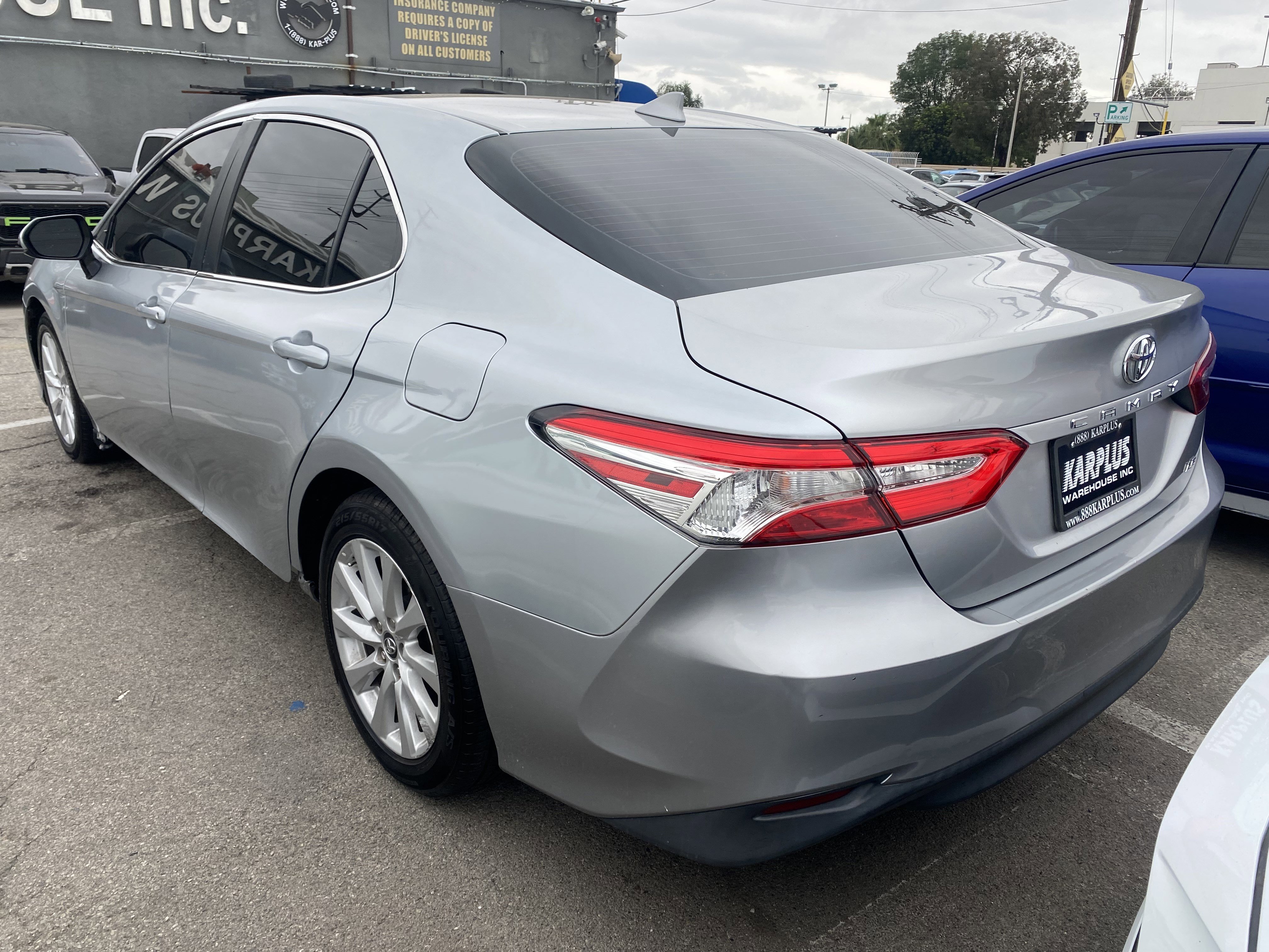 Used 2019 Toyota Camry LE w/ Carpet Mat Package FWD image 6