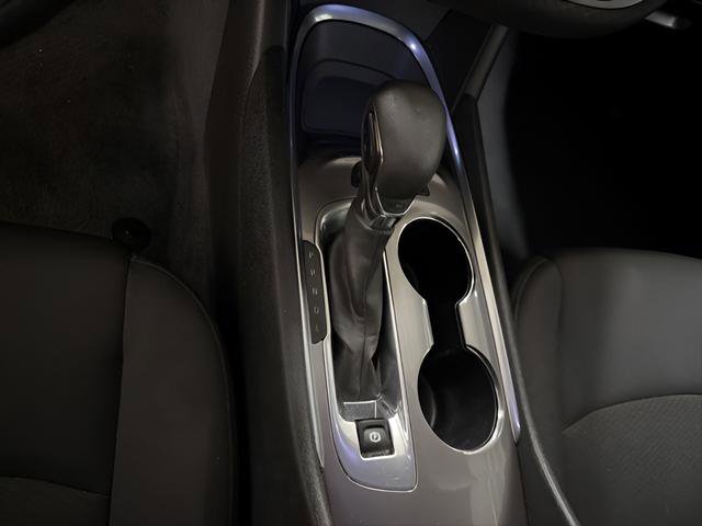 Used 2022 Chevrolet Malibu LT FWD image 17