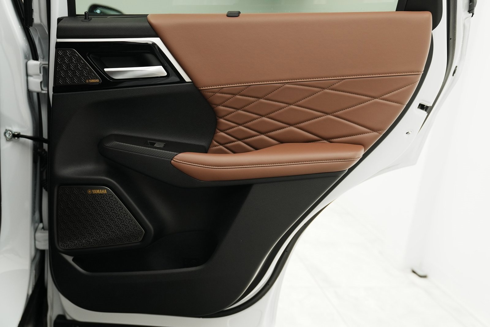 New 2025 Mitsubishi Outlander SEL image 17