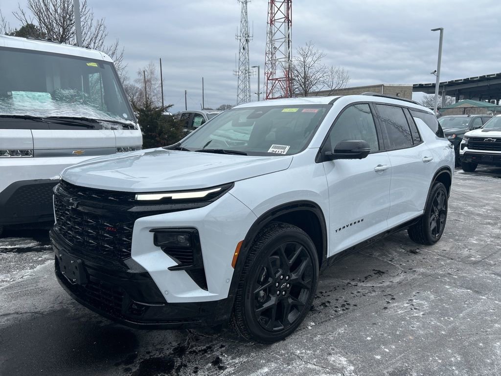 New 2026 Chevrolet Traverse RS image 2