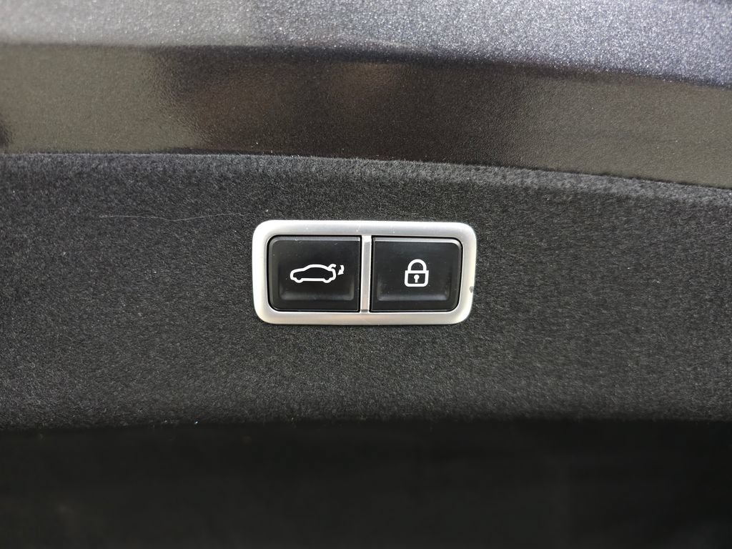 Used 2021 Genesis G80 3.5T AWD/4WD image 8