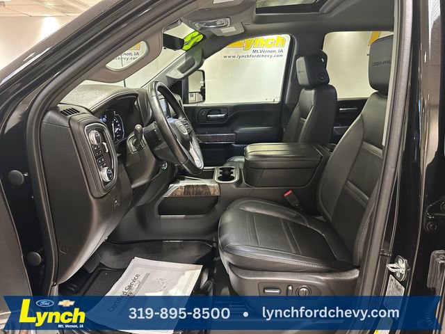 Used 2023 GMC Sierra 2500 Denali w/ Denali Black Diamond Edition image 7