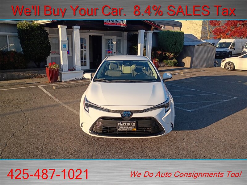 Used 2024 Toyota Corolla LE FWD image 2