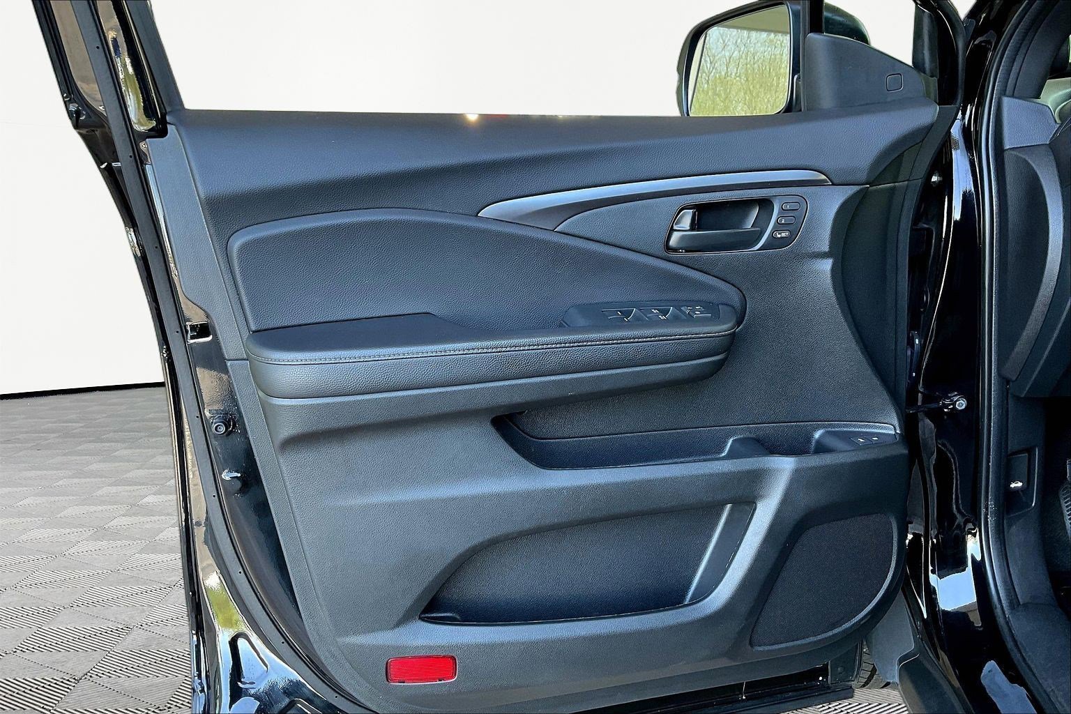 Used 2023 Honda Passport EX-L image 20