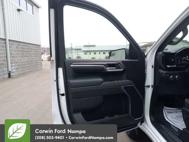 Used 2025 GMC Sierra 1500 Elevation image 10