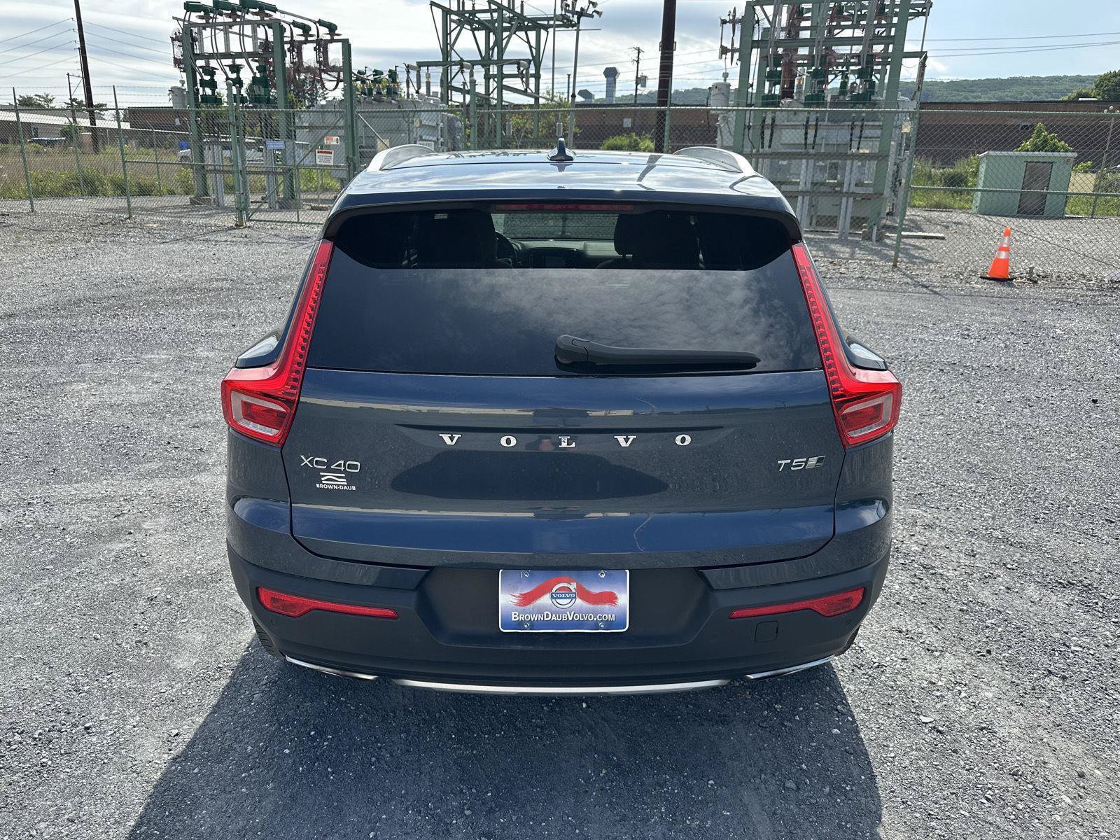 Used 2020 Volvo XC40 T5 Inscription w/ Protection Package AWD/4WD image 7