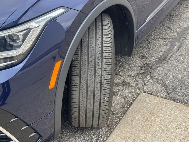 Used 2022 Volkswagen Tiguan SEL R-Line image 13