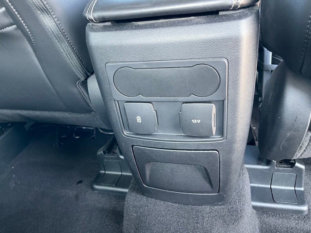 Used 2023 Ford Explorer XLT w/ Equipment Group 202A image 18