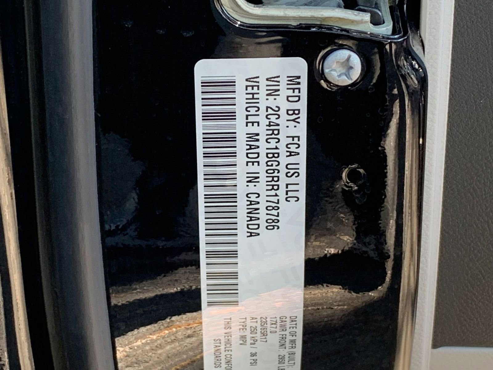 Used 2024 Chrysler Pacifica Touring-L image 10