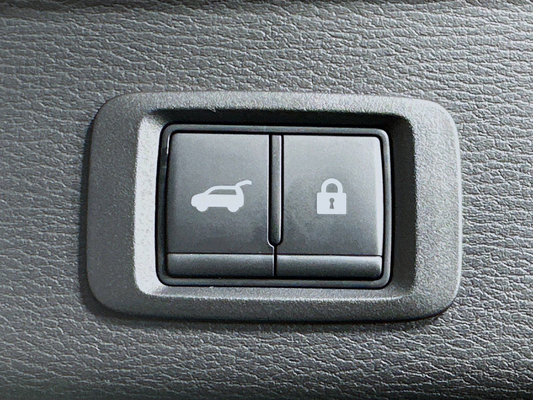 Used 2025 Mitsubishi Outlander SE image 31