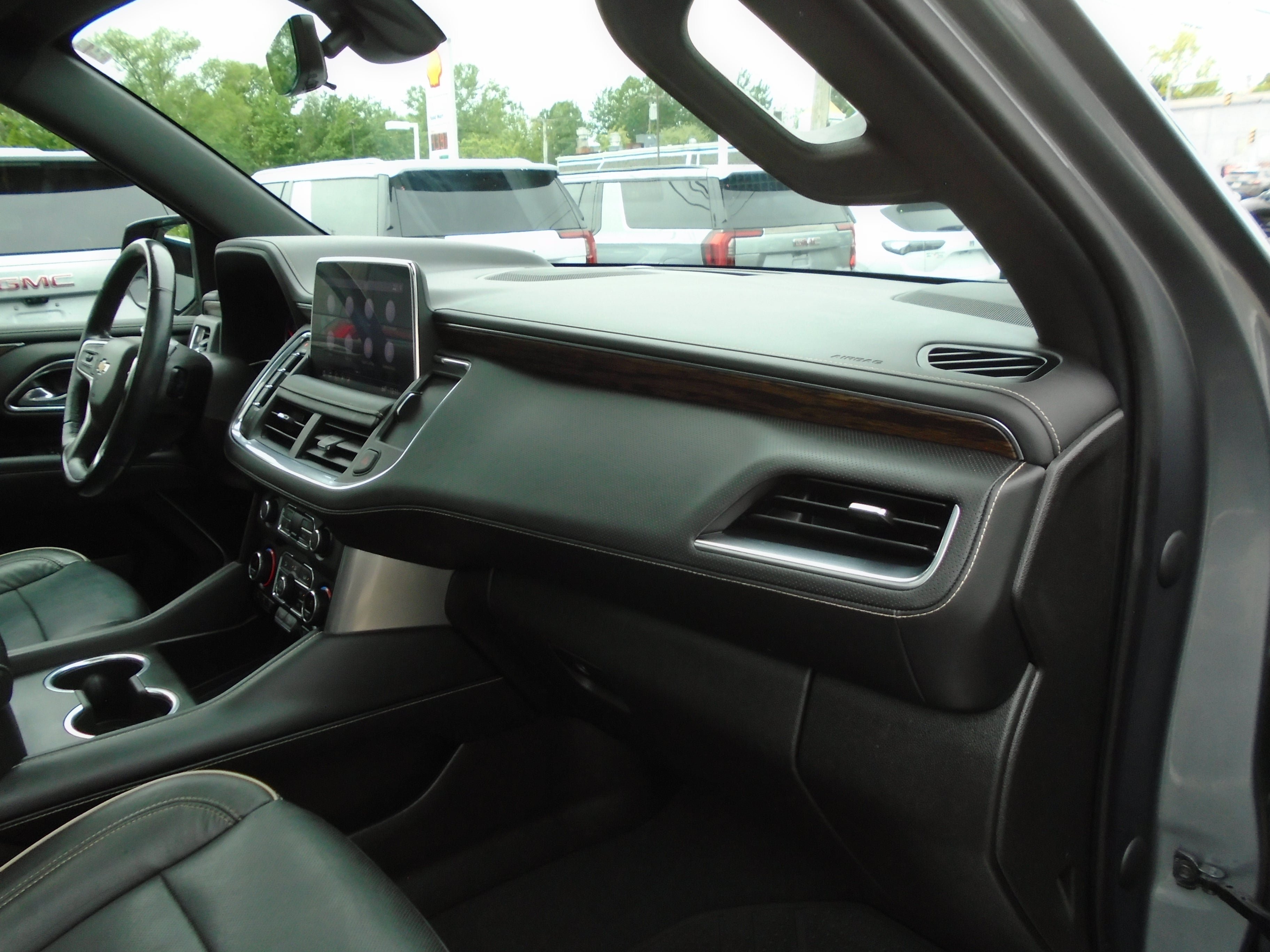 Certified 2021 Chevrolet Tahoe Premier w/ Premium Package AWD/4WD image 26