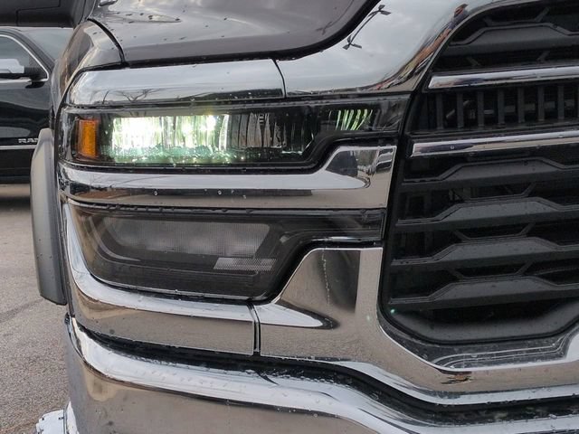 New 2026 RAM 3500 Tradesman AWD/4WD image 9