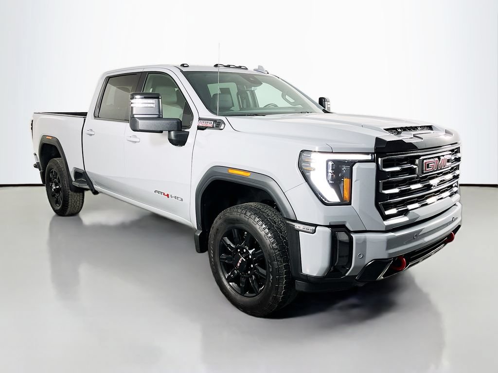 Used 2024 GMC Sierra 2500 AT4 w/ Technology Package AWD/4WD image 4