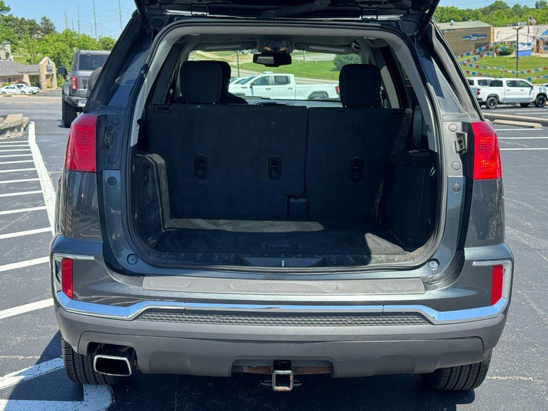 Used 2017 GMC Terrain SLE w/ Convenience Package FWD image 5