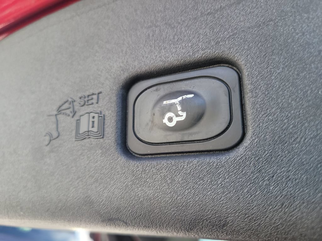 Certified 2024 Lincoln Nautilus Premier w/ Jet Appearance Package AWD/4WD image 8