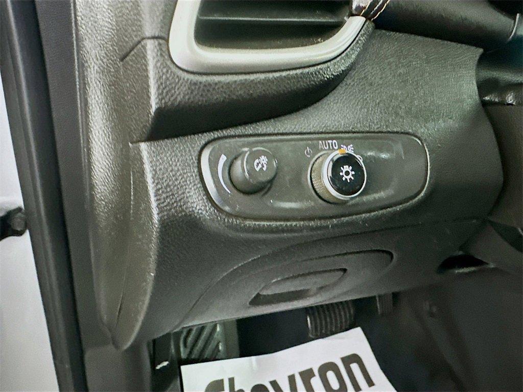 Used 2020 Chevrolet Trax LS w/ Tint and Cruise Package image 10