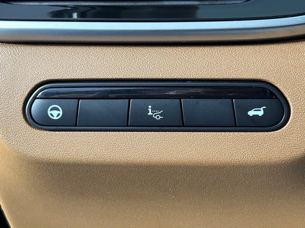 Used 2023 INFINITI QX60 Sensory w/ Vision Package AWD/4WD image 32