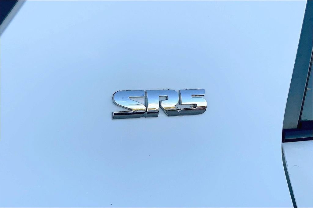 Used 2019 Toyota 4Runner SR5 image 32