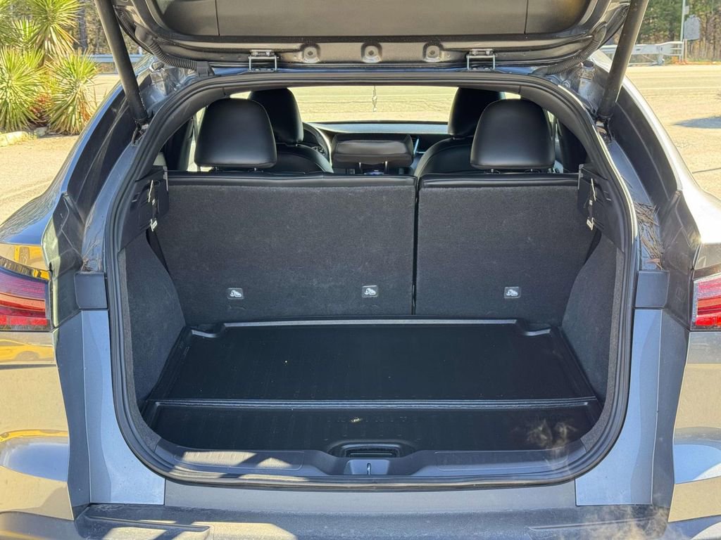 Used 2023 INFINITI QX55 Luxe w/ Cargo Package image 15