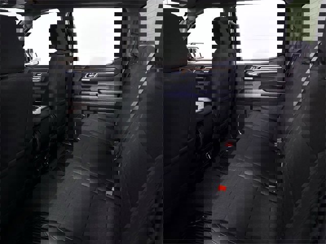 Used 2025 Chevrolet Silverado 1500 LT image 26