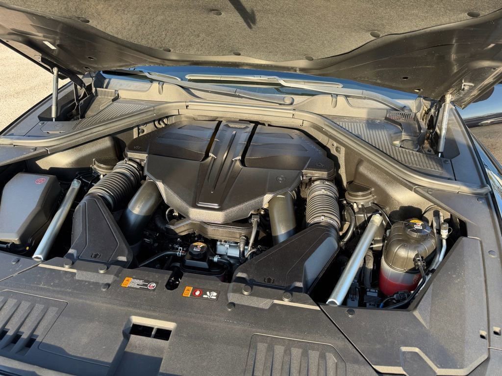 Used 2021 Genesis GV80 3.5T w/ Advanced Package 06 image 11