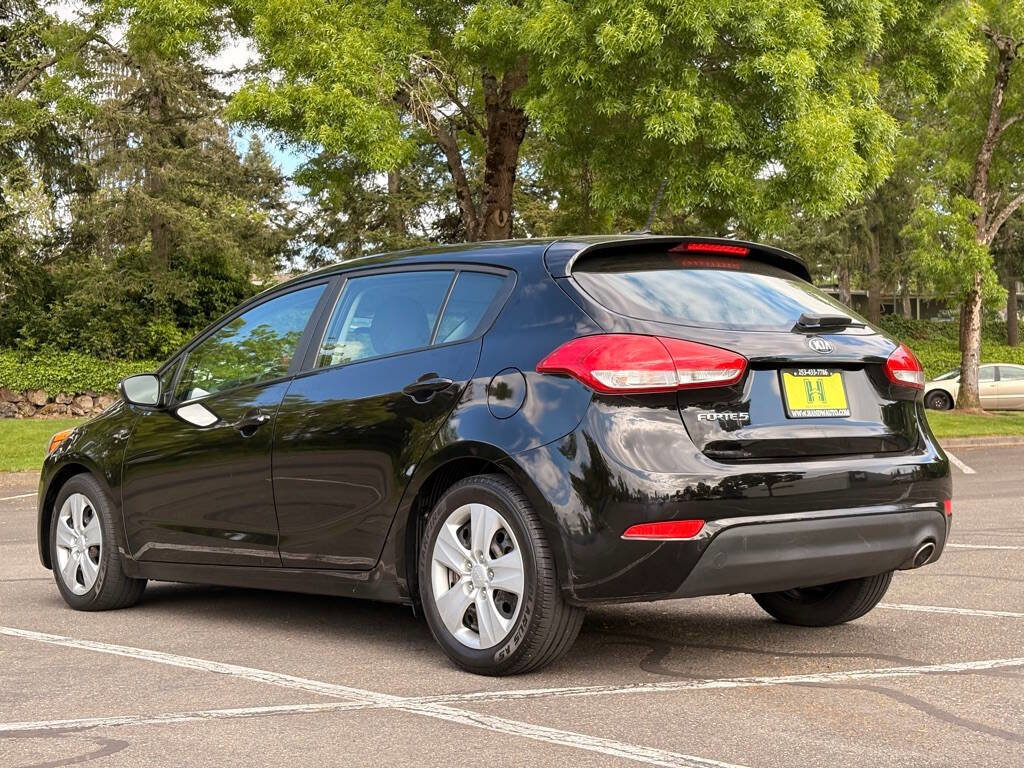 Used 2016 Kia Forte LX FWD image 3