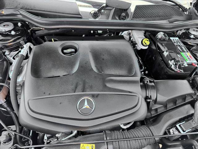 Used 2020 Mercedes-Benz GLA 250 4MATIC w/ Premium Package image 20