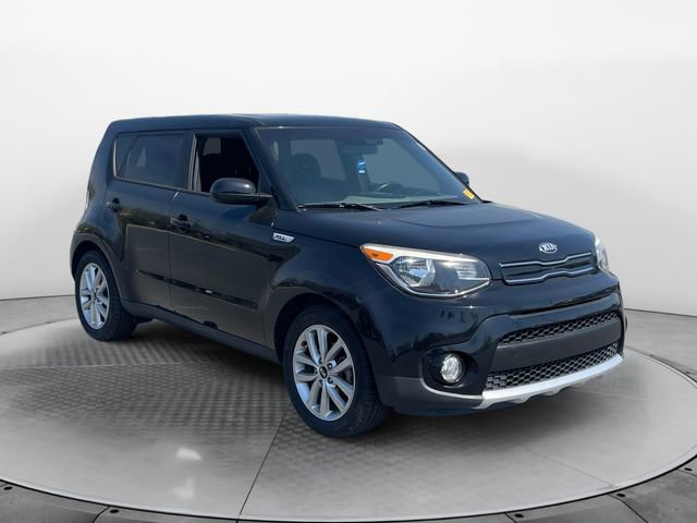 Used 2017 Kia Soul + image 7