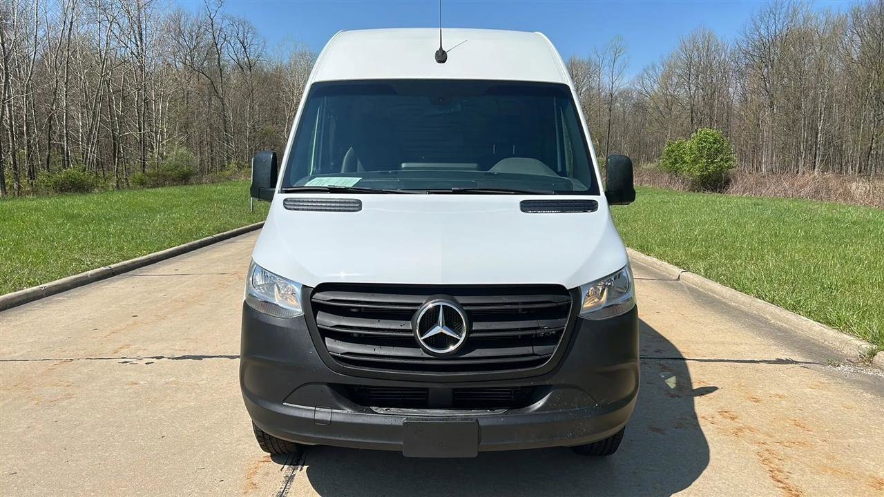 Used 2022 Mercedes-Benz Sprinter 2500 image 17