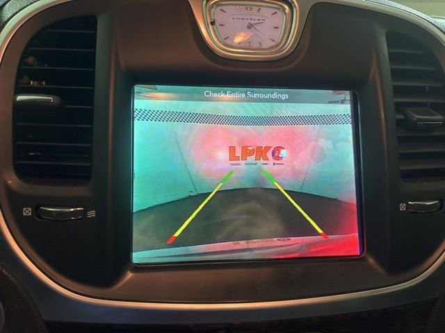 Used 2018 Chrysler 300 Limited w/ Safetytec Plus Group image 34