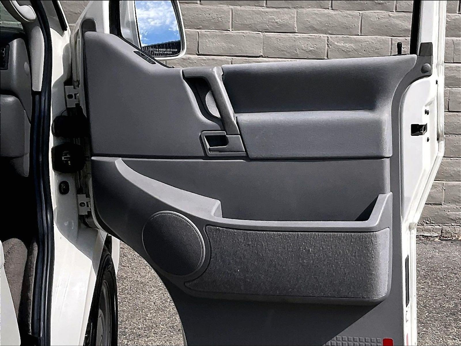 Used 2003 Volkswagen Eurovan Camper FWD image 21