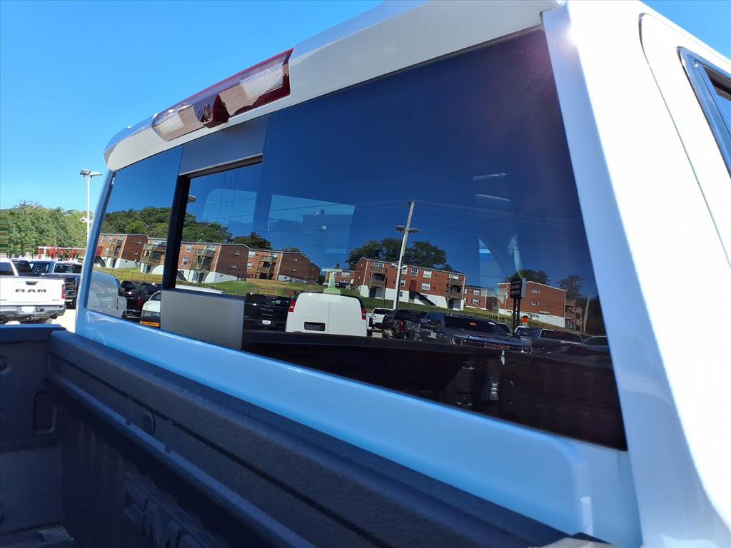 New 2026 GMC Sierra 2500 AT4 w/ AT4 Premium Plus Package image 23