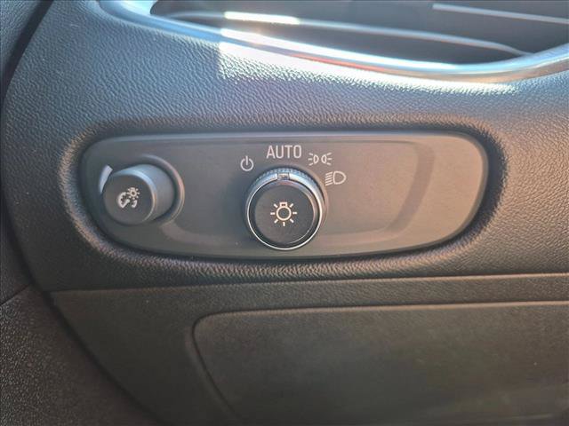 Used 2021 Chevrolet Malibu LT FWD image 16