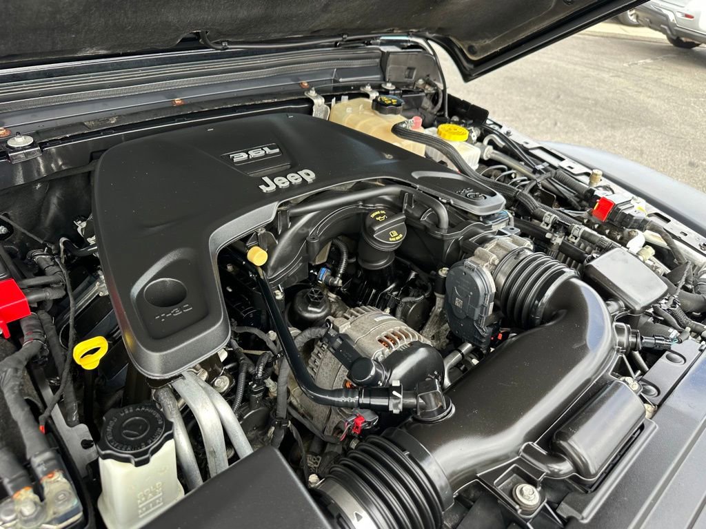 Used 2019 Jeep Wrangler Unlimited Rubicon image 35