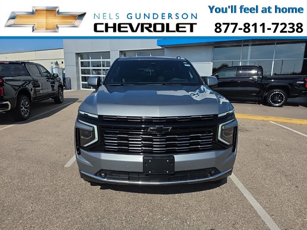 New 2026 Chevrolet Suburban High Country image 2