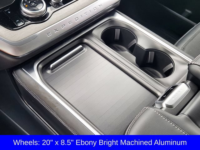 New 2026 Ford Expedition Platinum w/ Driver's Package AWD/4WD image 19