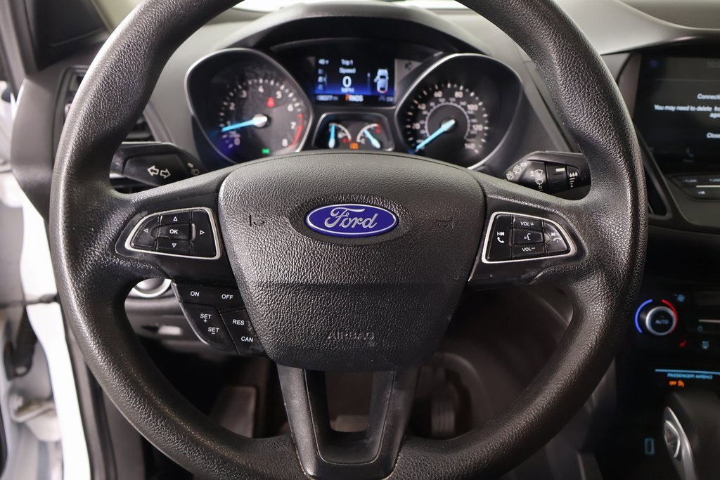 Used 2019 Ford Escape SE image 3